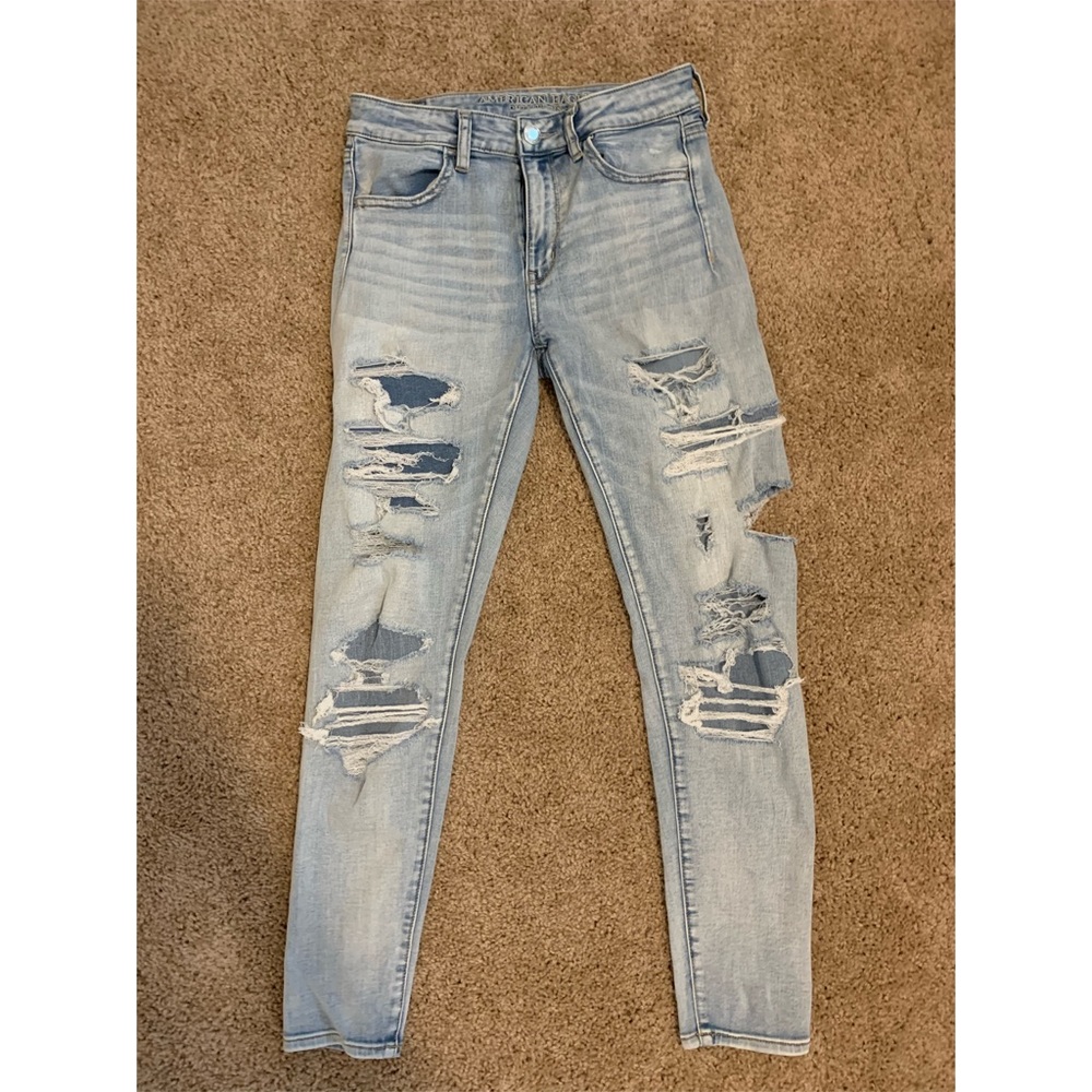 American Eagle Light Wash Fade Jeans